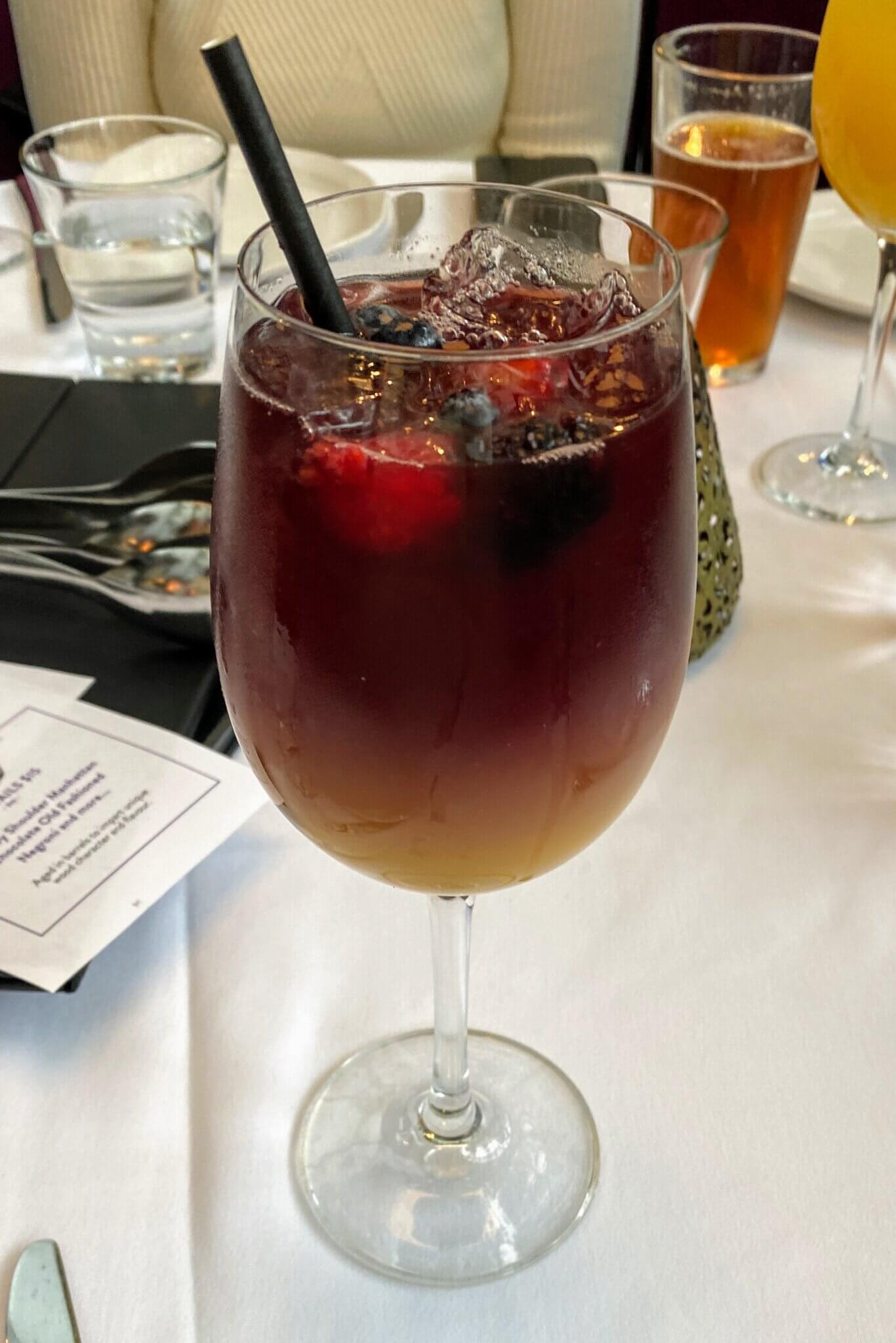 The Best Happy Hours in Downtown Vancouver (An Honest Guide